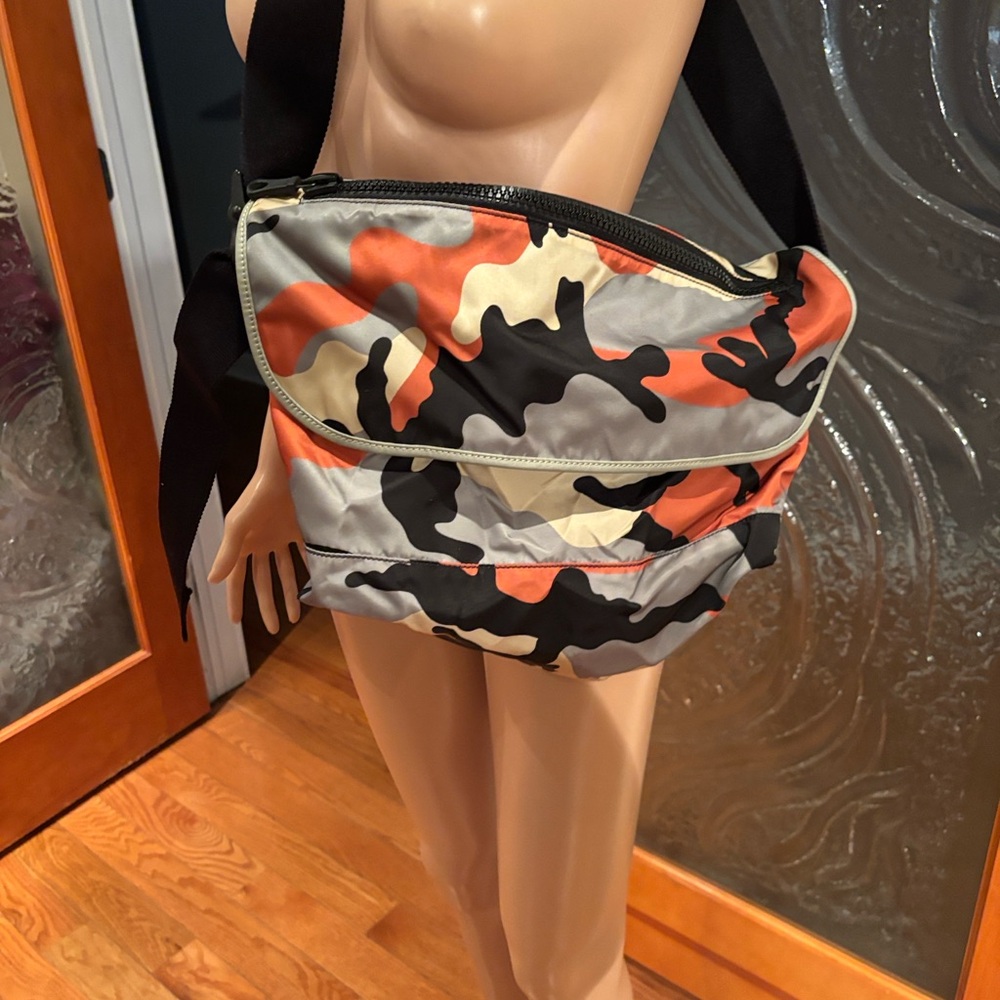 Valentino Garavani Camouflage Pattern Bag